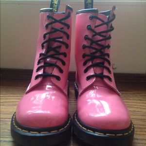 Dr. Martens Women’s US 7 Bubblegum Pink Boots